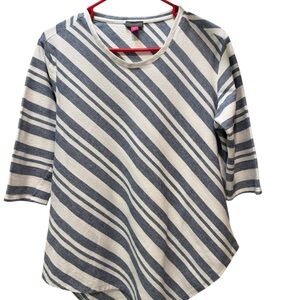 Vince Camuto Diagonal Stripe Crewneck Tunic in Navy and Ivory